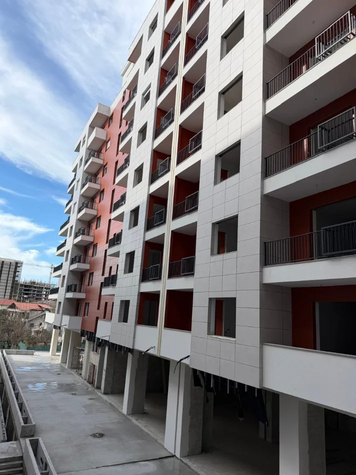 Tirane, shitet apartament 2+1 Kati 3, 106 m² 122.176 € (SPACE CITY)