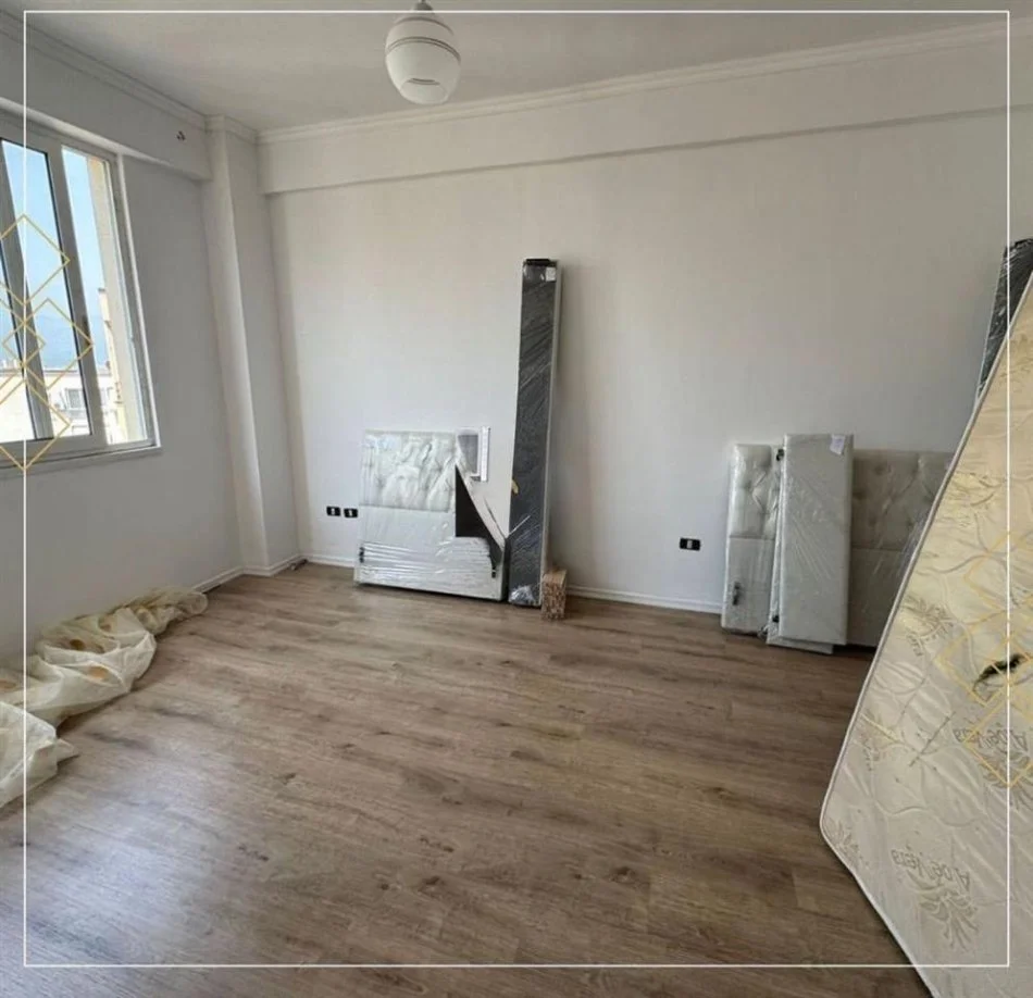 Tirane, shitet apartament 2+1+Aneks+Ballkon Kati 9, 104 m² 125.000 € (Kompleksi Fratari)