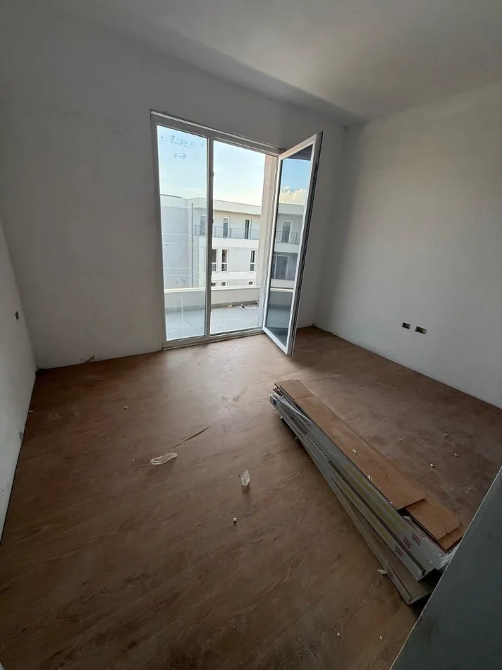 Tirane, shitet apartament 2+1 Kati 8, 128 m² 128.500 € (UNIVERS CITY)