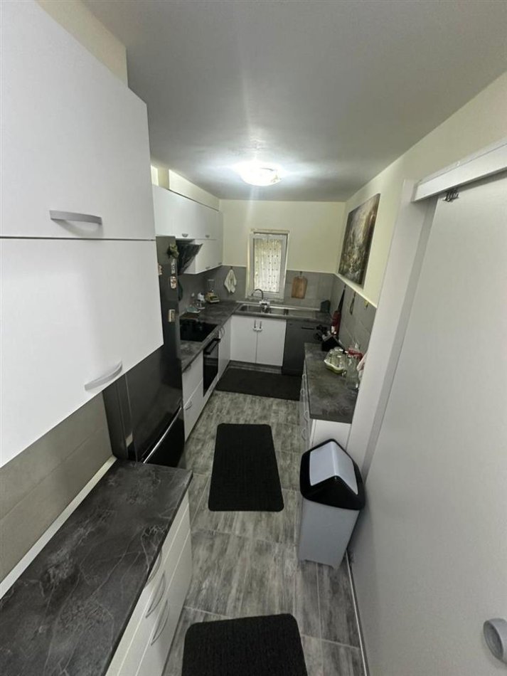 Tirane, shitet apartament 2+1 Kati 1, 76 m² 180.000 € (21 Dhjetori)