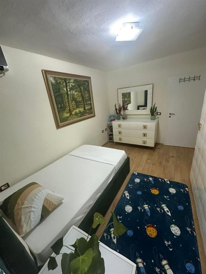 Tirane, shitet apartament 2+1 Kati 1, 76 m² 180.000 € (21 Dhjetori)