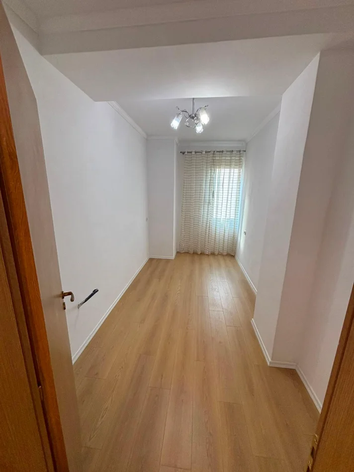 Tirane, shitet apartament 2+1 Kati 2, 89 m² 135.000 € (FRESK)
