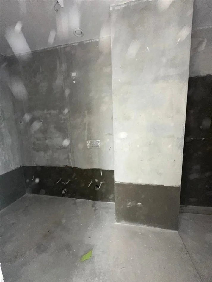 Tirane, shitet apartament 3+1 Kati 2, 187 m² 523.600 € (Lake View)