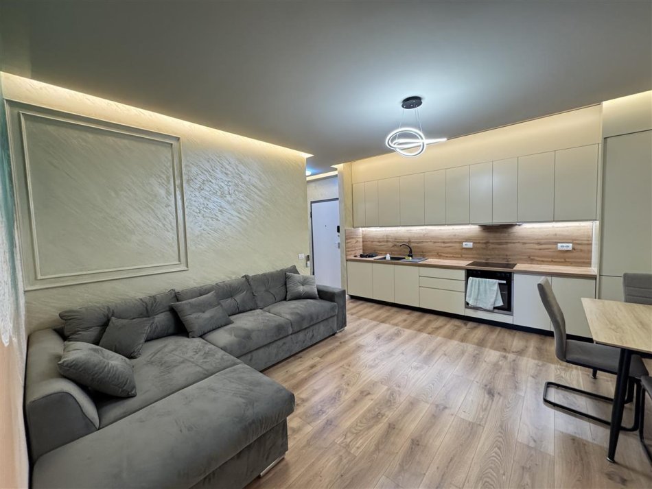 Tirane, shes apartament 2+1+Ballkon Kati 1, 83 m² 210.000 € (TEG)