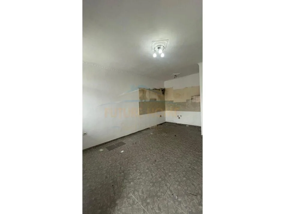 Tirane, shitet apartament 2+1 Kati 6, 88 m² 125.000 € (Rruga Bardhyl)