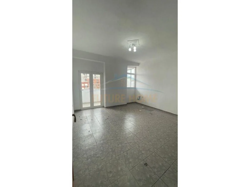 Tirane, shitet apartament 2+1 Kati 6, 88 m² 125.000 € (Rruga Bardhyl)
