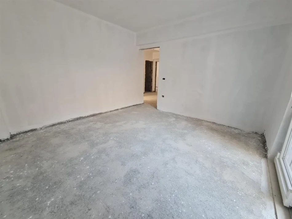 📢Shitet Apartament 2+1 te Rruga Aleksander Goga, Durres🔑