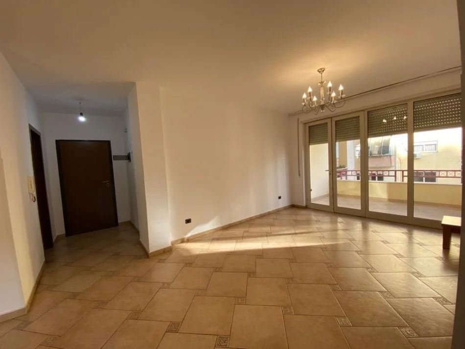 SHITET APARTAMENT 2+1 TE RRUGA E ELBASANIT