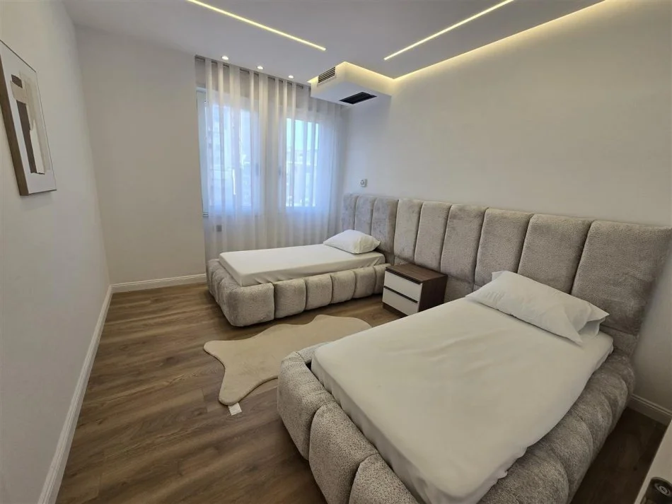 Tirane, shitet apartament 2+1 Kati 3, 109 m² 325.000 € (RRUGA KOSOVAREVE)