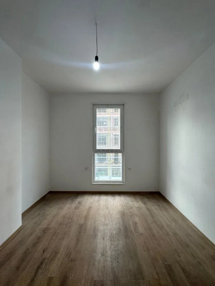 Tirane, shitet apartament 2+1 Kati 2, 84 m² 104.500 € (UNIVERS CITY)