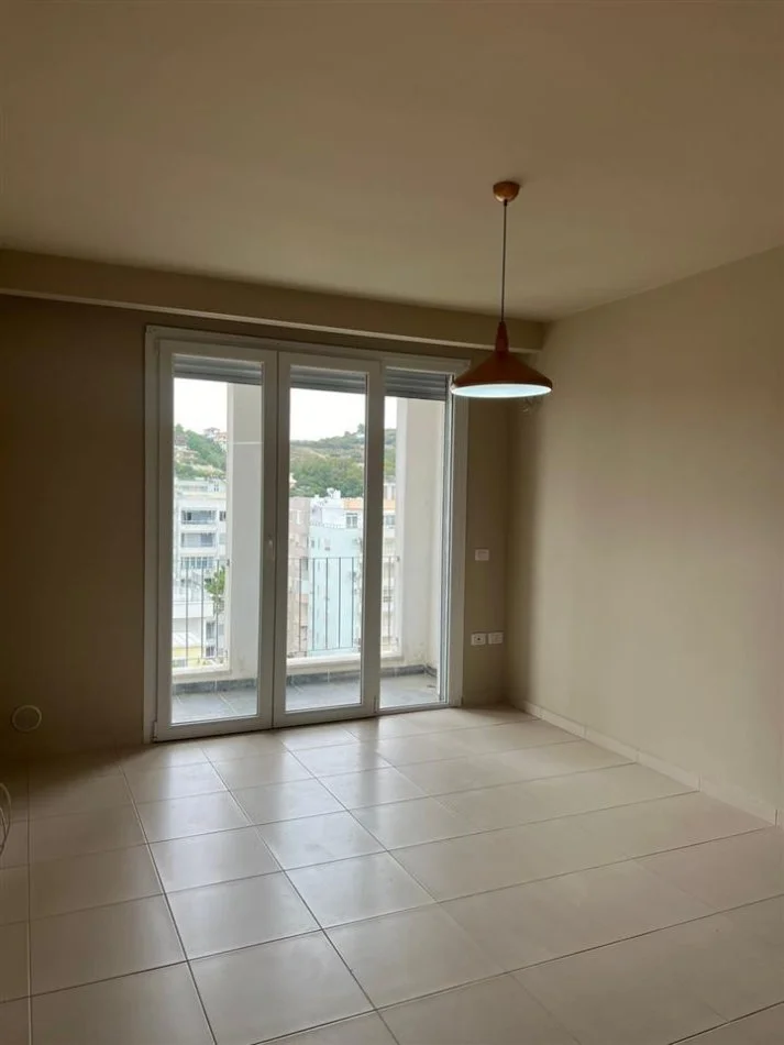 Durres, shitet apartament 2+1 Kati 7, 83 m² 133.000 € (SHKEMBI KAVAJES)