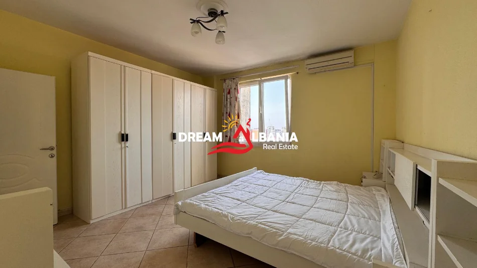 Tirane, shes apartament 2+1+Ballkon Kati 8, 106 m² 220.000 € (Prane Zyrat e Punes)