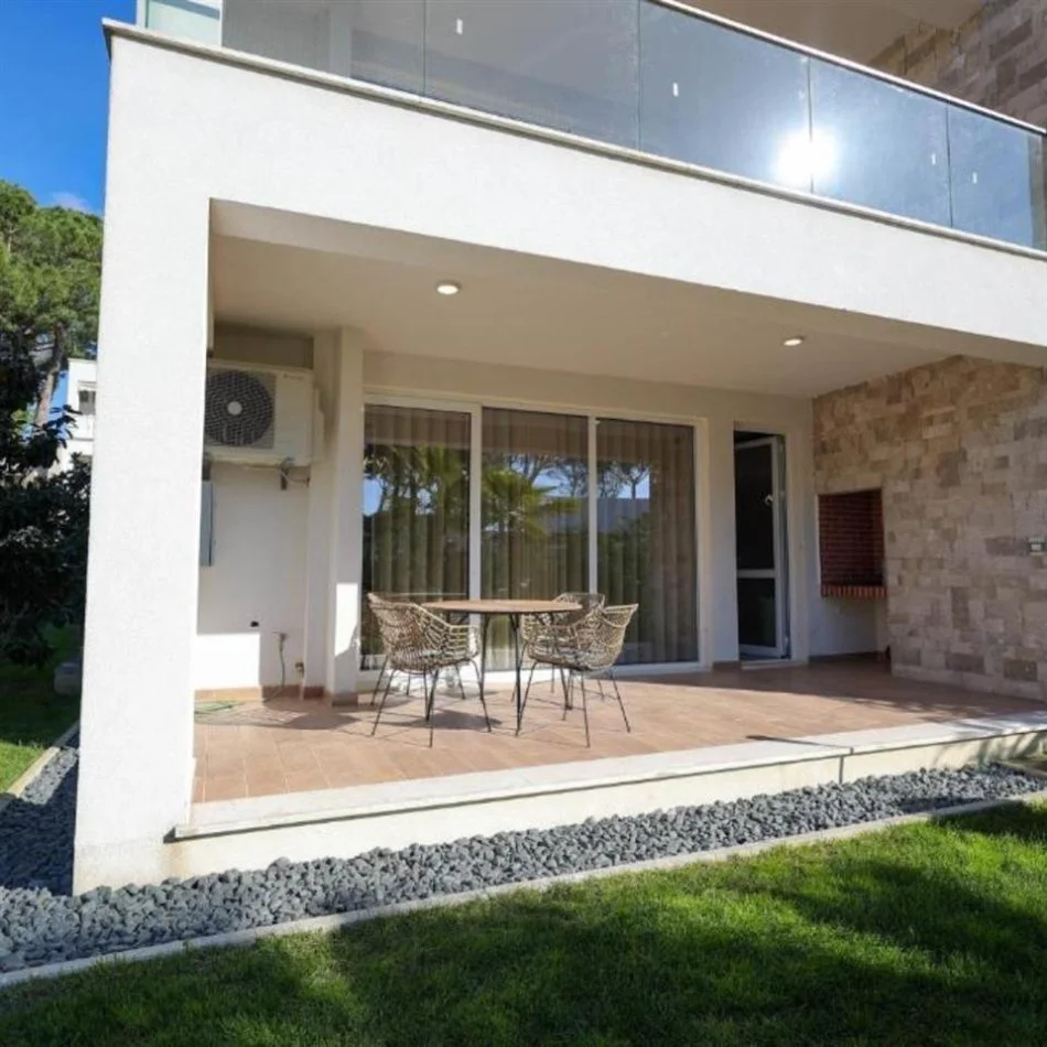 Durres, shitet apartament 1+1+Aneks+Ballkon Kati 2, 75 m² 236.250 € (Gjiri Lalzit)