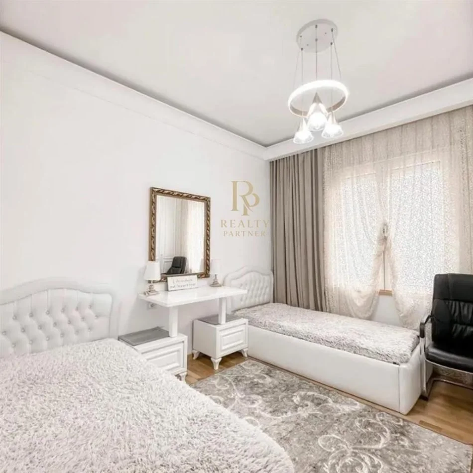 Tirane, shes apartament 3+1+Ballkon , 123 m² 250.000 € (KOPSHTI BOTANIK)