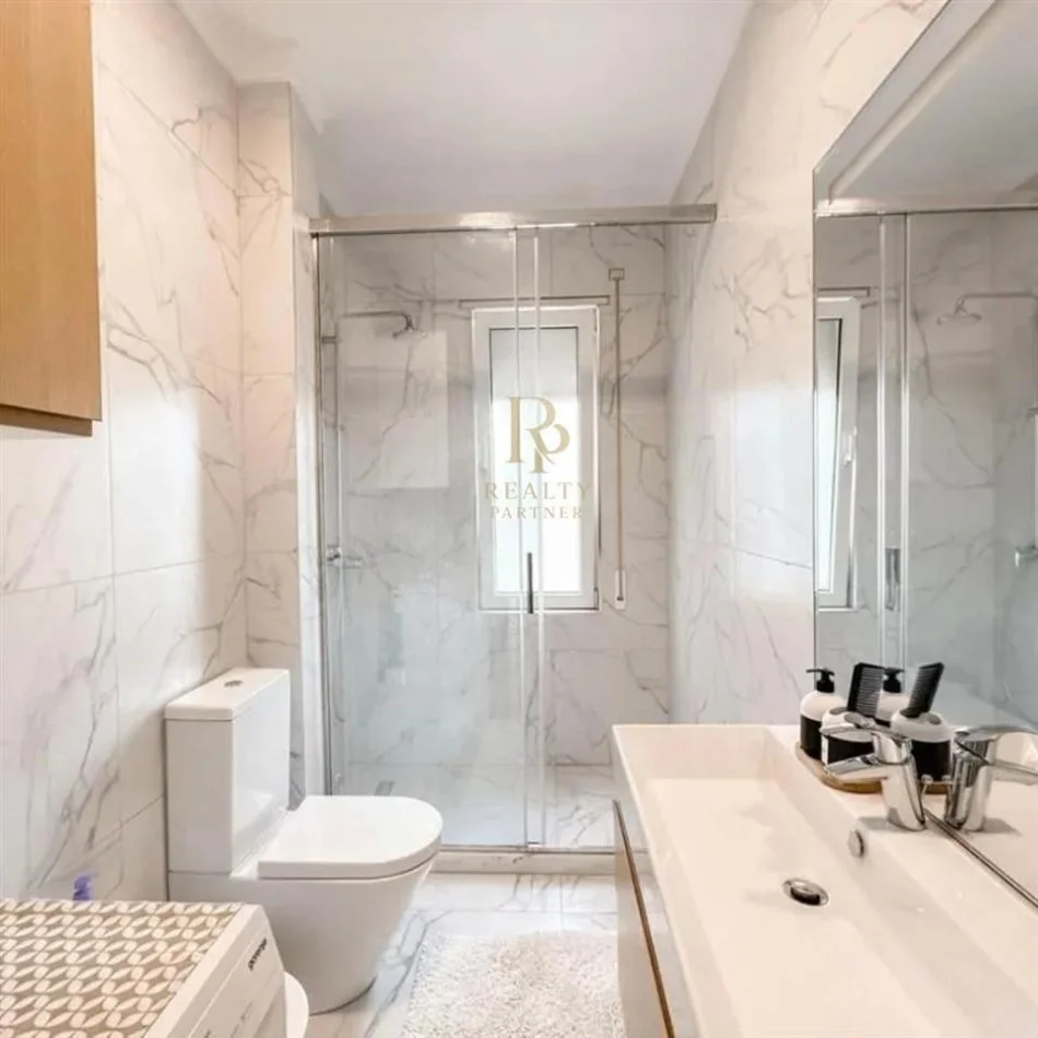 Tirane, shes apartament 3+1+Ballkon , 123 m² 250.000 € (KOPSHTI BOTANIK)