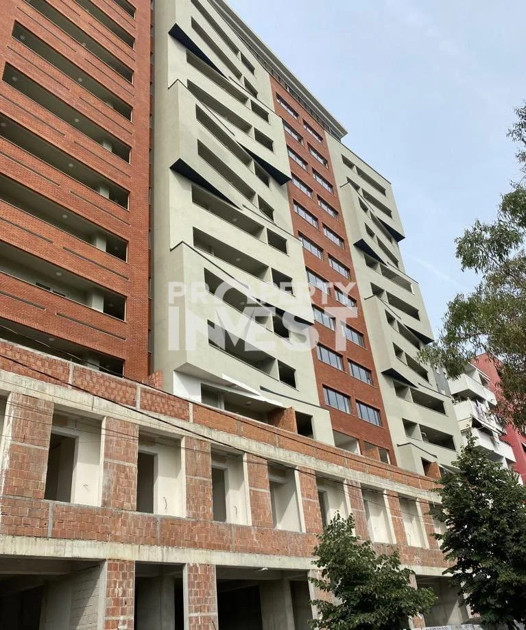 Tirane, shitet apartament 1+1 Kati 8, 71 m² 115.000 € (Kompleksi Golden Park, Tiranë)