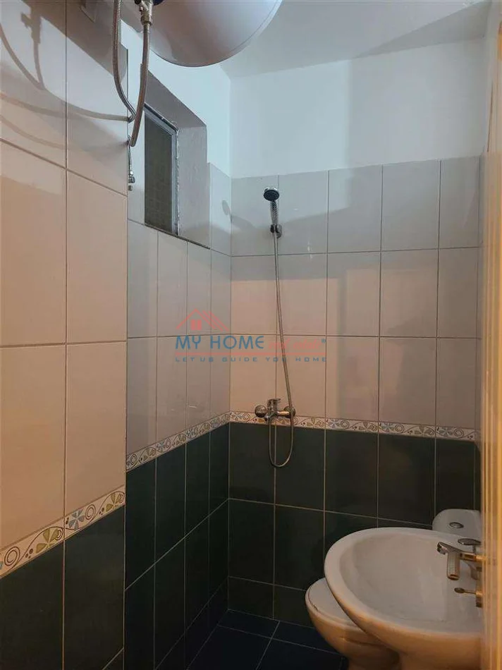 Tirane, jepet me qera apartament 2+1+Ballkon Kati 6, 107 m² 165.000 € (Yzberisht)