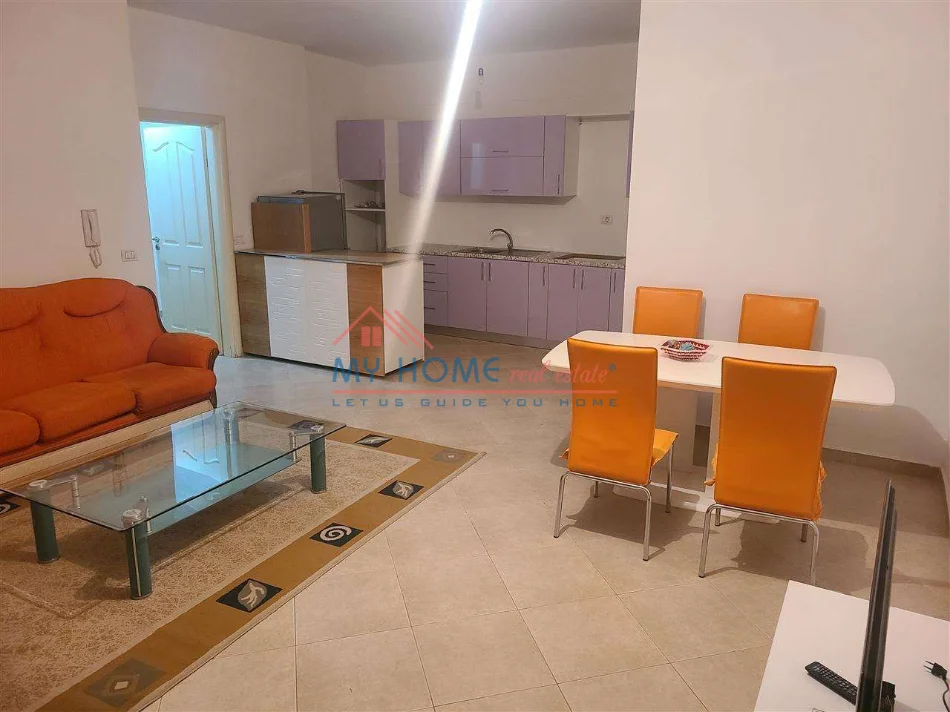 Tirane, jepet me qera apartament 2+1+Ballkon Kati 6, 107 m² 165.000 € (Yzberisht)