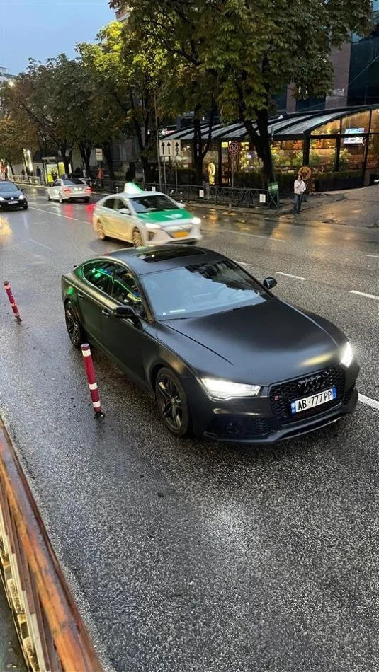 𝐀𝐮𝐝𝐢 𝐒-𝟕 𝐅𝐚𝐛𝐫𝐢𝐤𝐞 🛩️ 🚀