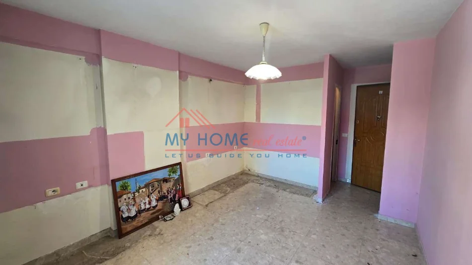 Tirane, shitet garsonier 1+1 Kati 1, 24 m² 79.000 € (Piazza)