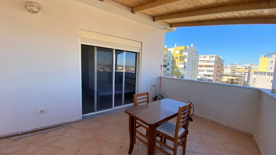 Durres, shitet apartament+verande | Penthouse 2+1+Ballkon Kati 8, 119 m² 125.000 € (pavaresia plazh)