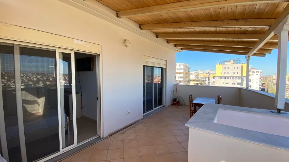 Durres, shitet apartament+verande | Penthouse 2+1+Ballkon Kati 8, 119 m² 125.000 € (pavaresia plazh)