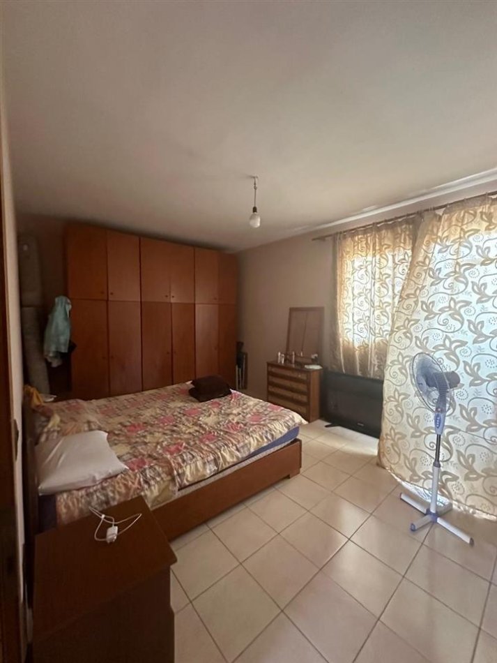 Tirane, shitet Vile 2 Katshe Kati 2, 465 m² 220.000 € (Misto Mame)