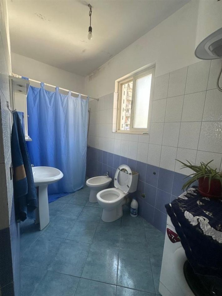 Tirane, shitet Vile 2 Katshe Kati 2, 465 m² 220.000 € (Misto Mame)