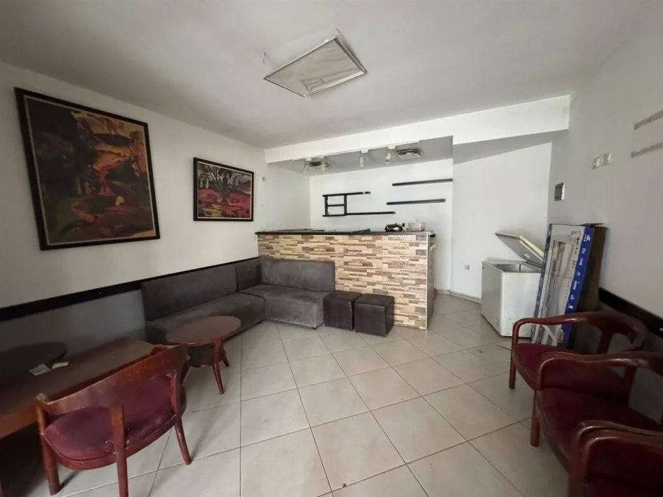 Durres, shitet shtepi 1 Katshe Kati 1, 150 m² 130.000 € (ISH RAJONI POLICISE DURRES)