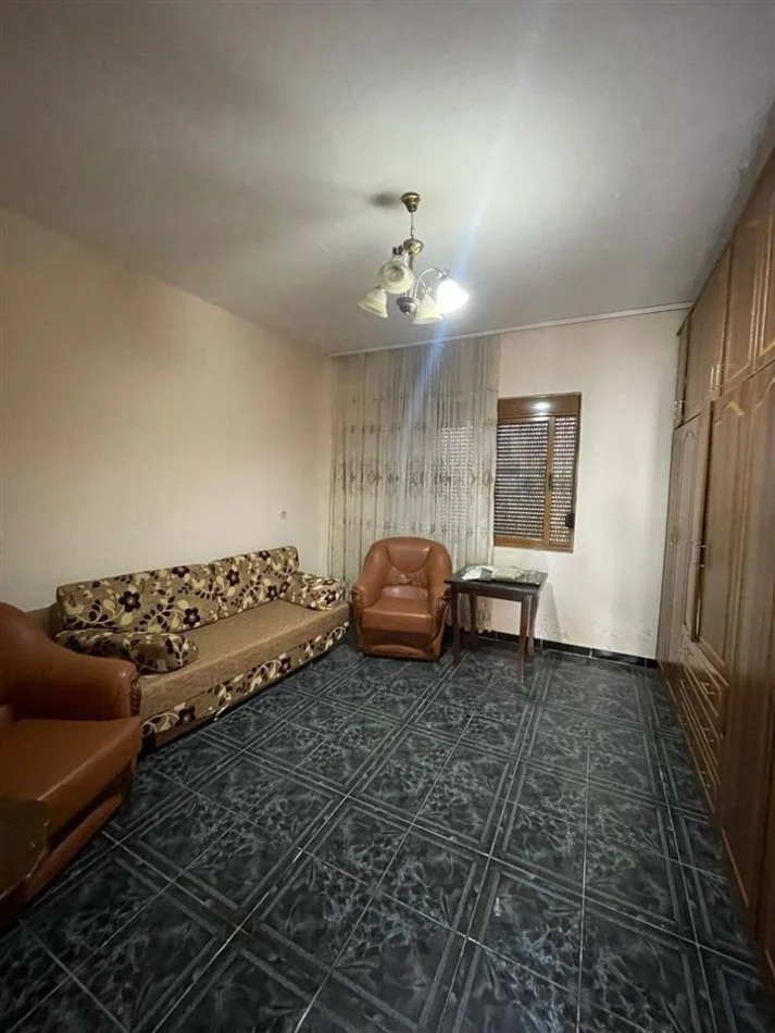 Durres, shitet shtepi , 300 m² 120.000 € (KAVAJE)