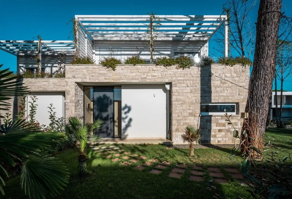 Durres, shitet Vile 2+1 Kati 0, 134 m² 480.000 € (Gjiri i Lalezit)