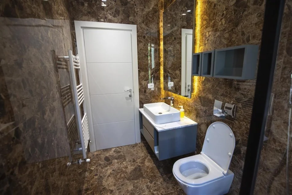 Tirane, shitet 3+1+Ballkon Kati 0, 180 m² 600.000 € (berzhite)