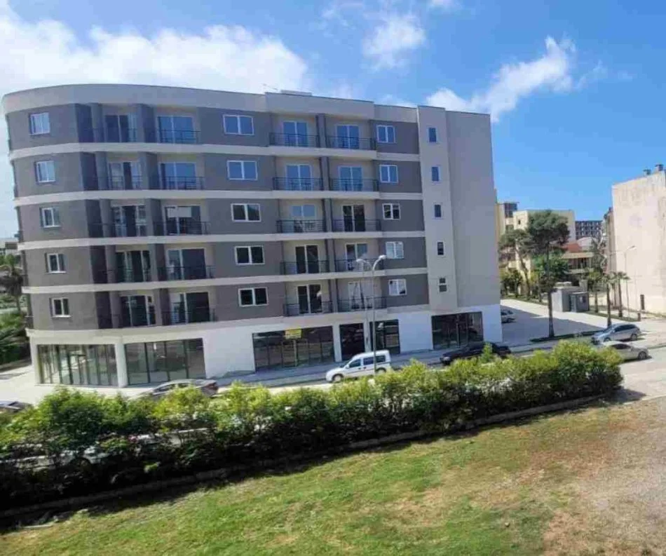 Durres, shitet apartament duplex 1+1 , 