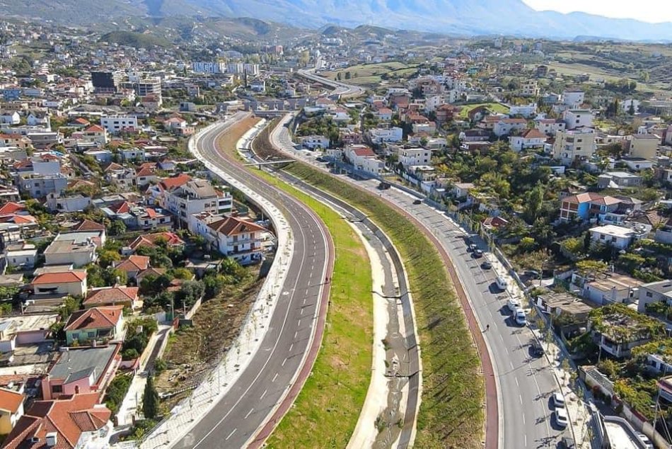 Tirane, shitet apartament 1+1 Kati 3, 56 m² 75.000 € (ne Shkoze)