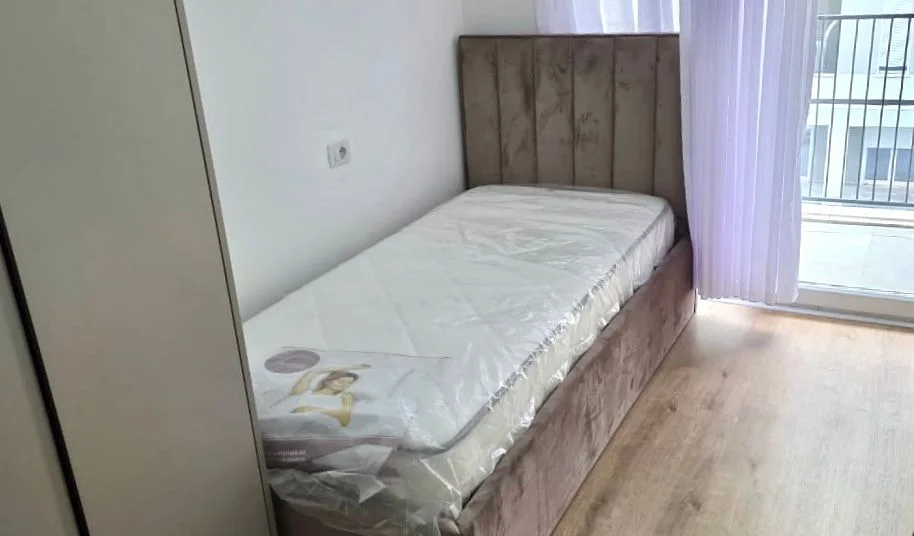 Jepet me Qera: 2+1 +1 Post Parkimi 📍Kompleksi Univers City - Kt.2 - 500€ - S.93m² || Me cdo gje te Re🔥*