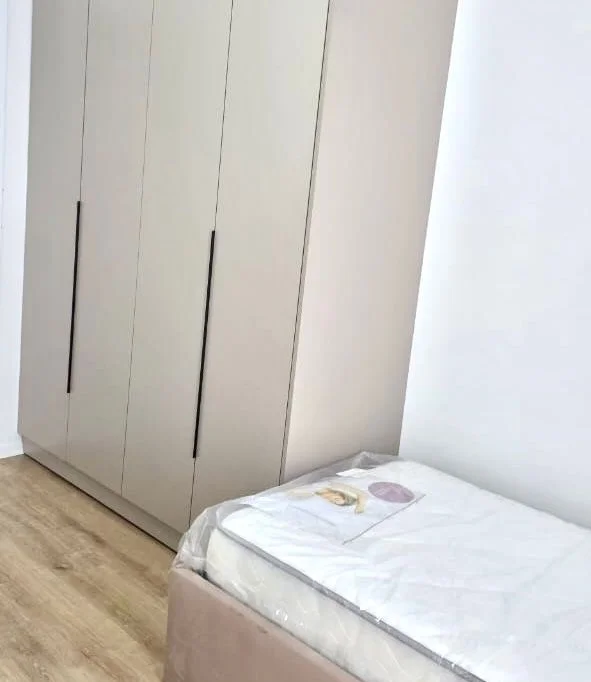 Jepet me Qera: 2+1 +1 Post Parkimi 📍Kompleksi Univers City - Kt.2 - 500€ - S.93m² || Me cdo gje te Re🔥*