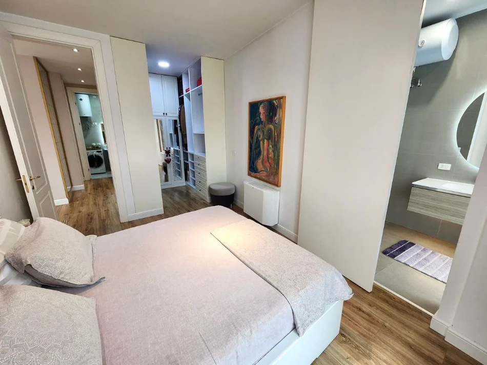 ME QERA: Apartament Luksoz 2+1+2WC | 110 m² | Park Gate – Rruga e Elbasanit / Ambasada Amerikane || 150,000 Leke/Muaj