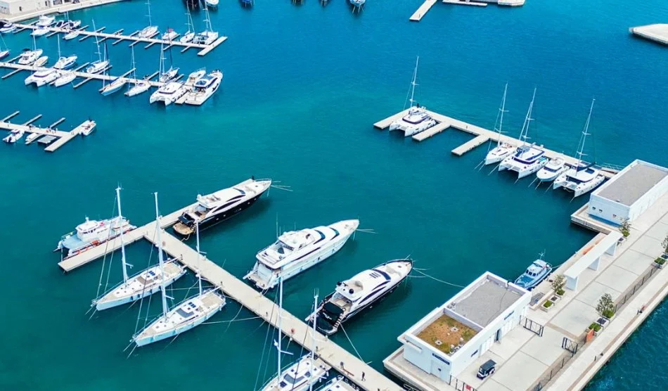 Shitet: 2+1 & Ballkon📍Gjiri Lalzit - Porto Lalzi | Yacht Lifestyle (117m2) €258,280