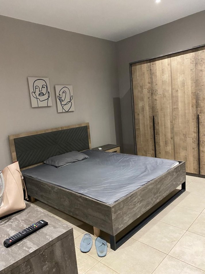 Tirane, jepet me qera apartament 1+1 Kati 2, 60 m² 400 € 