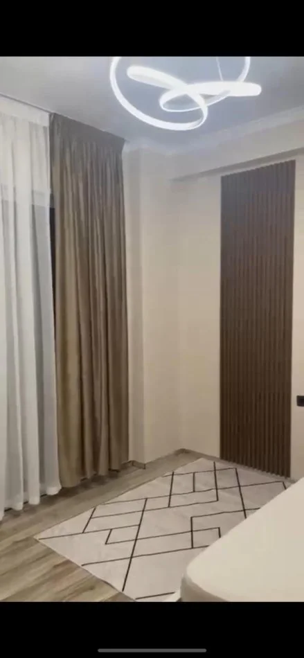 Tirane, jepet me qera apartament 2+1+Ballkon Kati 5, 104 m² 600 € (rruga bill klinton)