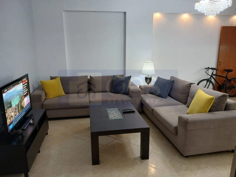 Tirane, jepet me qera apartament 2+1+Aneks+Ballkon Kati 2, 80 m² 500 € (Fresk, Tek shitja e Gazit)