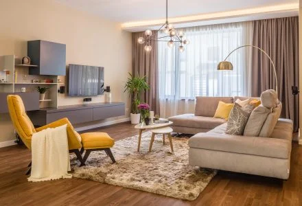 Tirane, jepet me qera apartament 2+1+Ballkon Kati 4, 145 m² 600 € (Zogu i zi tek Logos)