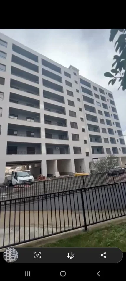 Tirane, shitet apartament 1+1+Ballkon Kati 7, 68 m² 57.000 € (rruga Teuta)