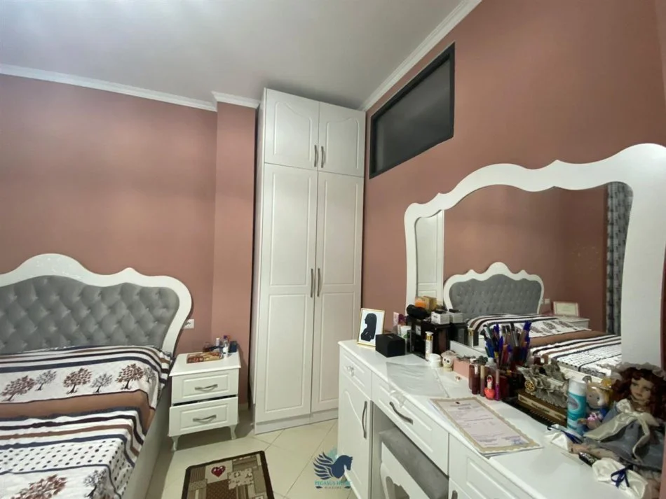 Jepet Me Qera Apartament 2+1 Ne Fresk [ID P02152]