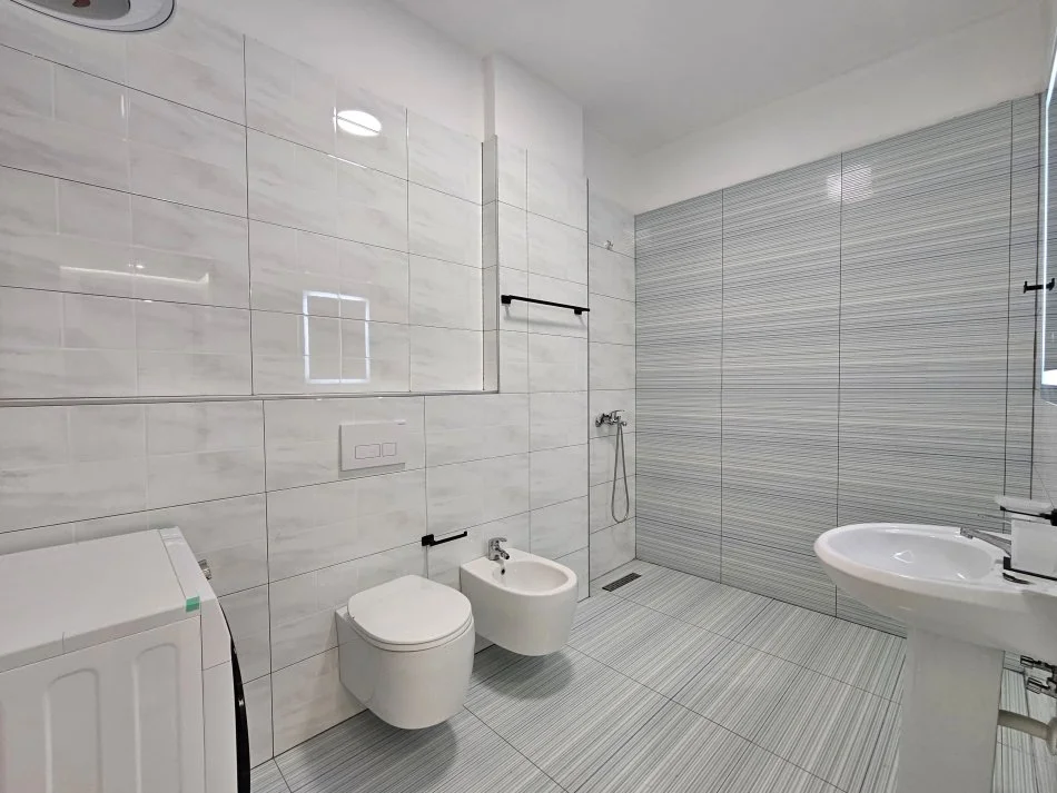 Me Qera: NEW 2+1+2wc 1 POST PARKIMI**- Bulevardi Ri - Rez, Avid (125m2) K.7 | 750€/Muaj