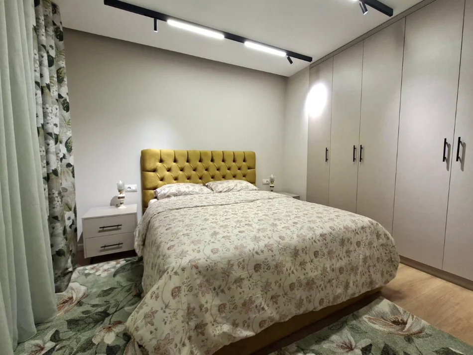 - Jepet Me Qira : Luxury Apt. 1+1+ & 1 Bllk  (📍Liqeni Artificial / Pavarotti  ) ✨️ Hera e parë me qera / 100% e re  🔥🔥  90,000 Lekë / Muaji 💶💶