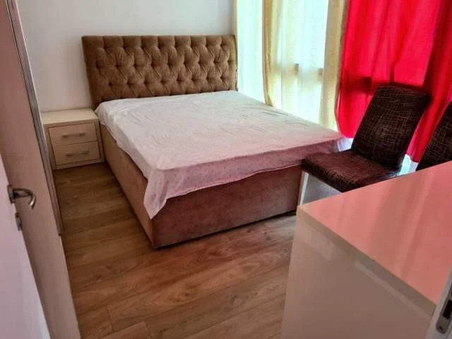 Tirane, jepet me qera apartament 1+1+BLK Kati 2, 55 m² 580 Euro (Komuna e Parisit)