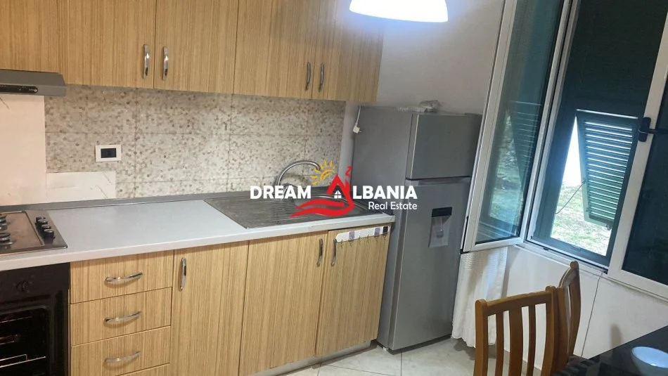 Tirane, jepet me qera shtepi 1+1 , 65 m² 500 € (Tek Ish Fusha e Aviacionit)