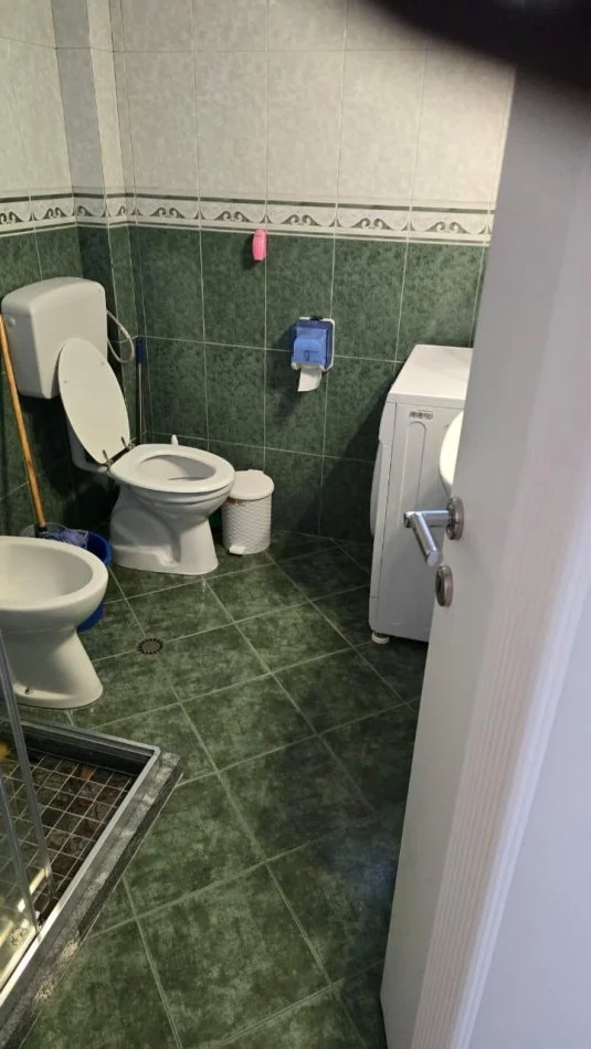 Durres, jepet me qera apartament 1+1+Aneks+Ballkon Kati 3, 56 m² 400 € (L 9 , RR. A GOGA)