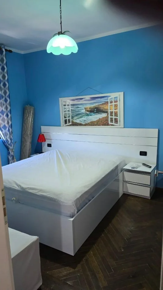 Durres, jepet me qera apartament 1+1+Aneks+Ballkon Kati 3, 56 m² 400 € (L 9 , RR. A GOGA)